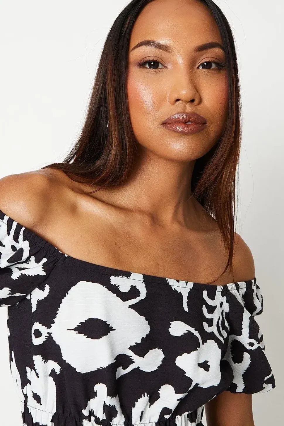 Mono Shirred Waist Square Neck Midi Dress