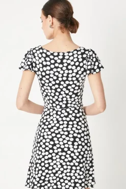 Mono Spot Scoop Neck Flutter Sleeve Mini Dress