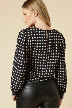 Mono spot Shirred hem blouse