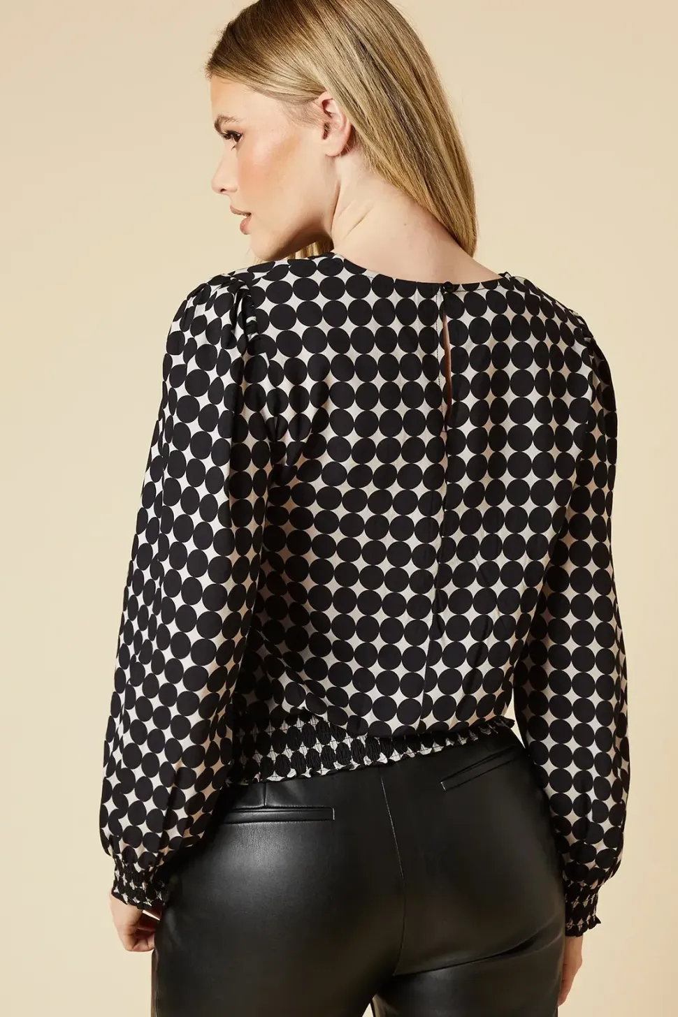 Mono spot Shirred hem blouse
