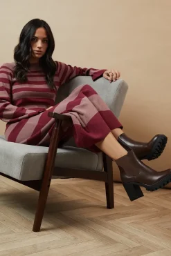 Monty Chunky Heeled Casual Chelsea Ankle Boots