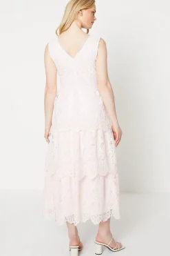 Occasion Lace Tiered Midaxi Dress