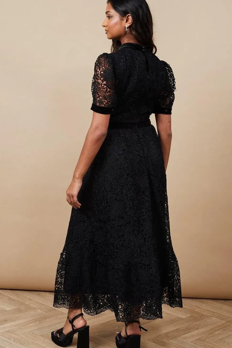 Occasion Lace Twist Neck Midi Dress