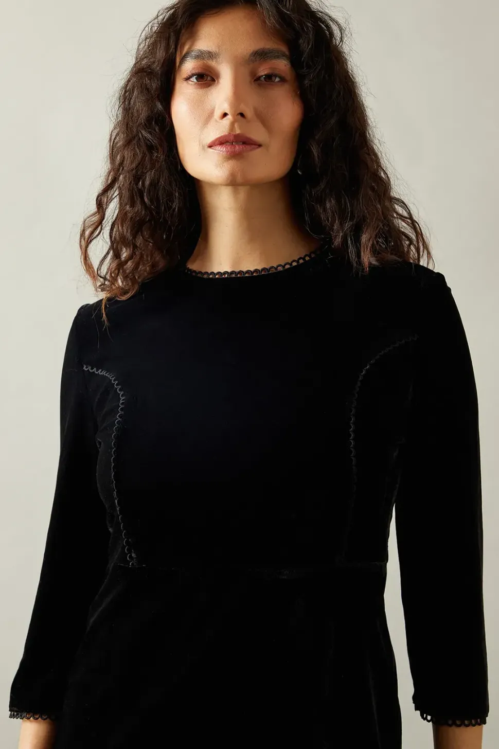Occasion Velvet Lace Trim Shift Dress