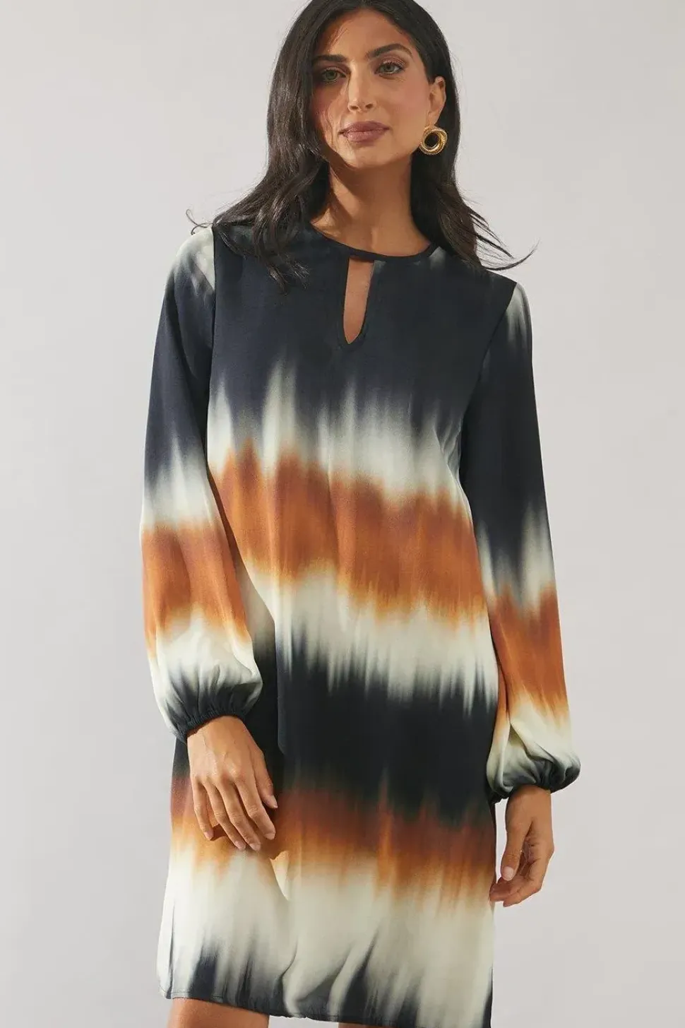 Ombre Keyhole Detail Shift Dress