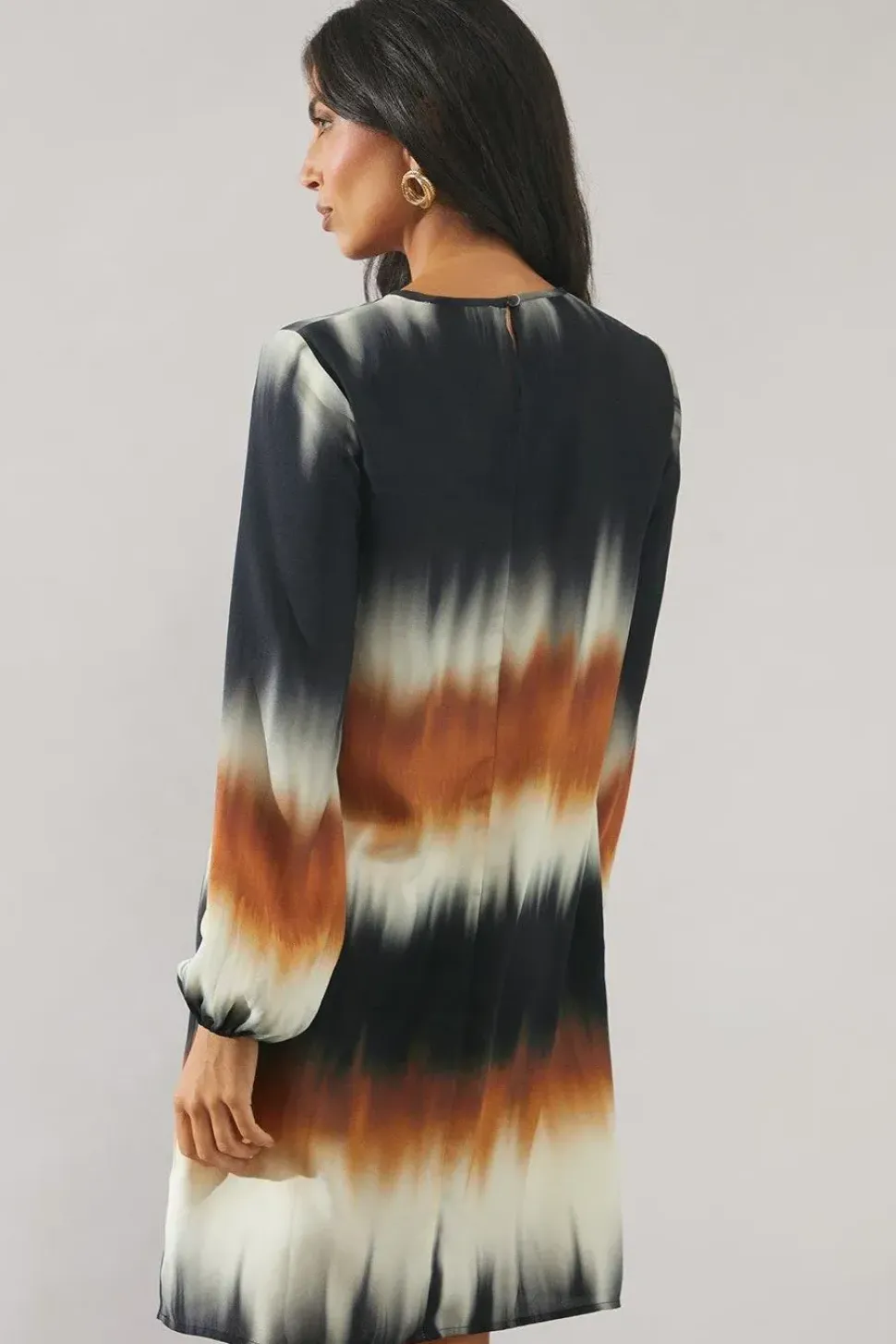 Ombre Keyhole Detail Shift Dress