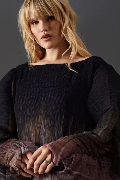 Ombre Plisse Batwing Midi Dress