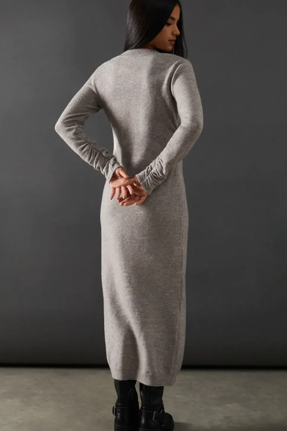 Oversized High V Neck Knitted Midaxi Dress