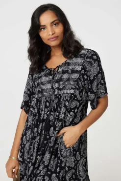 Paisley Print Keyhole Neck Relaxed Dress