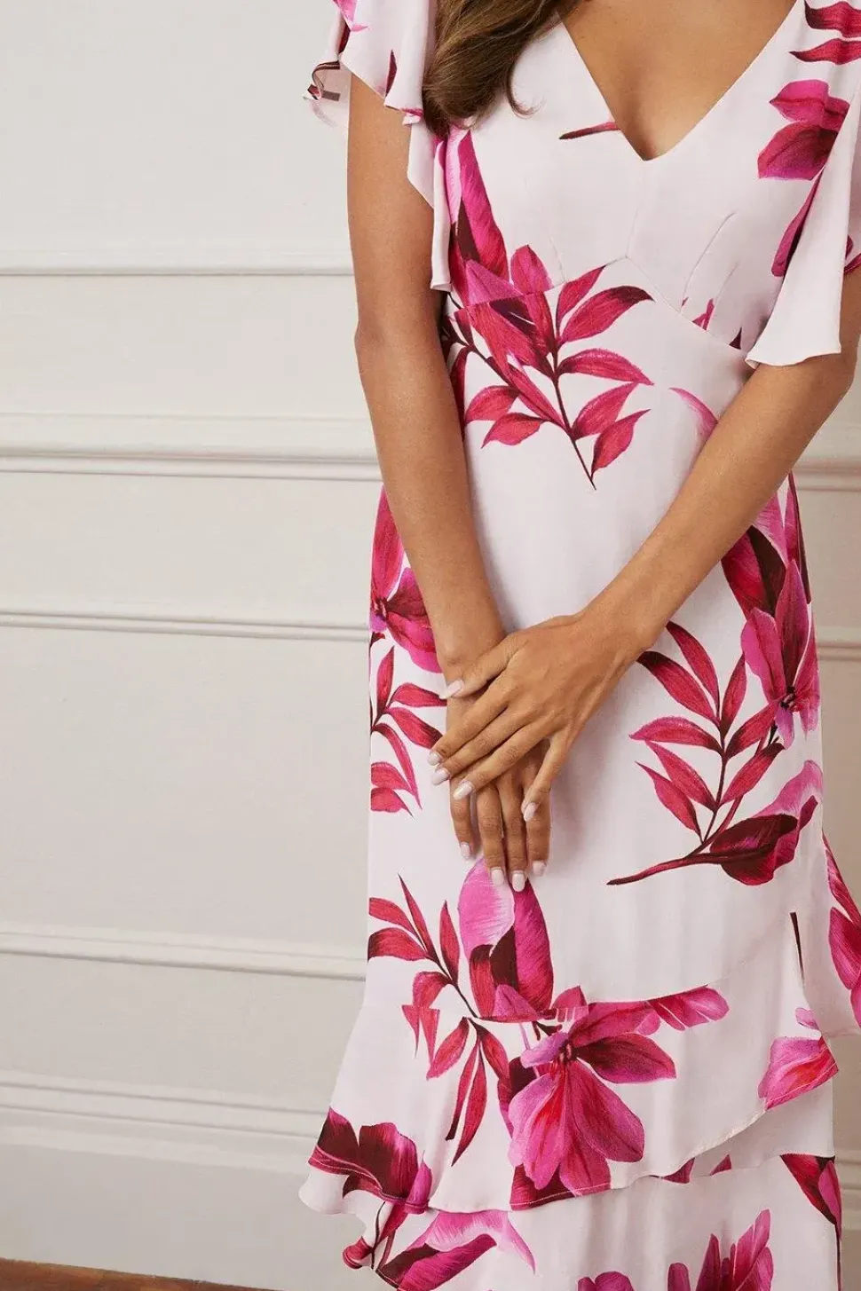 Palm Ruffle Sleeve Tiered Midaxi Dress