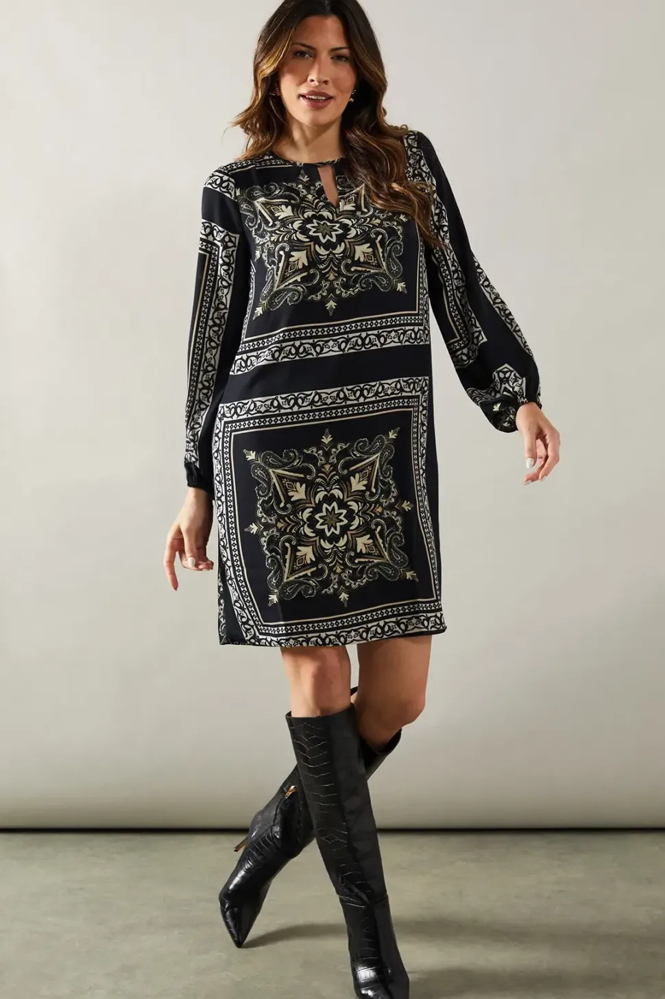 Patchwork Keyhole Detail Shift Dress