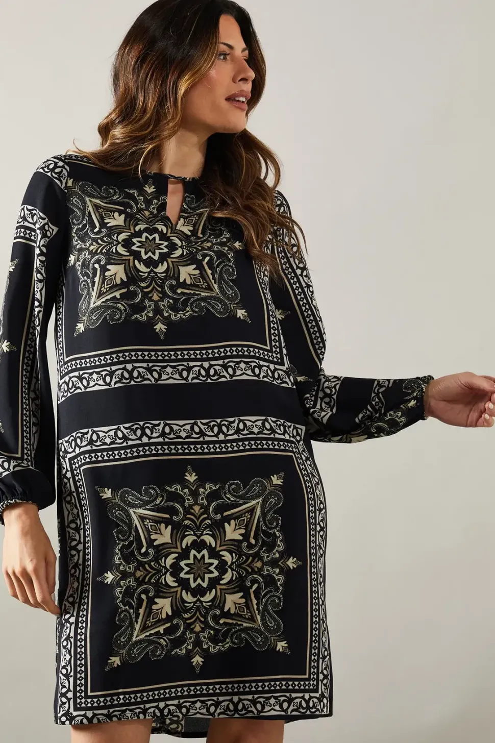 Patchwork Keyhole Detail Shift Dress