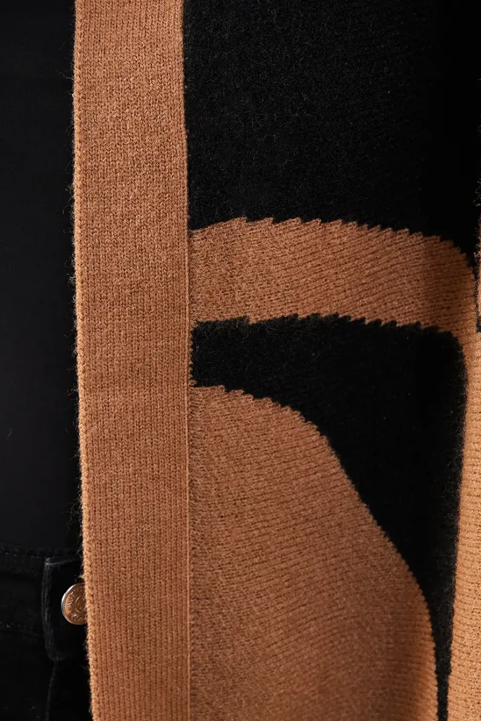 Petite Abstract Design Edge To Edge Cardigan