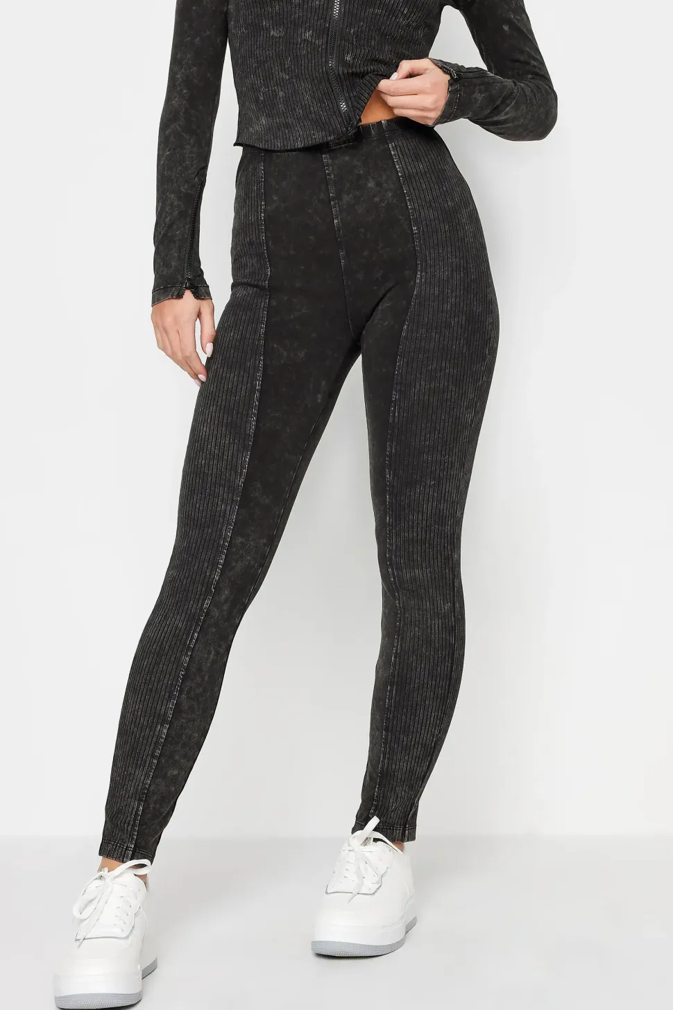Petite Acid Wash Leggings