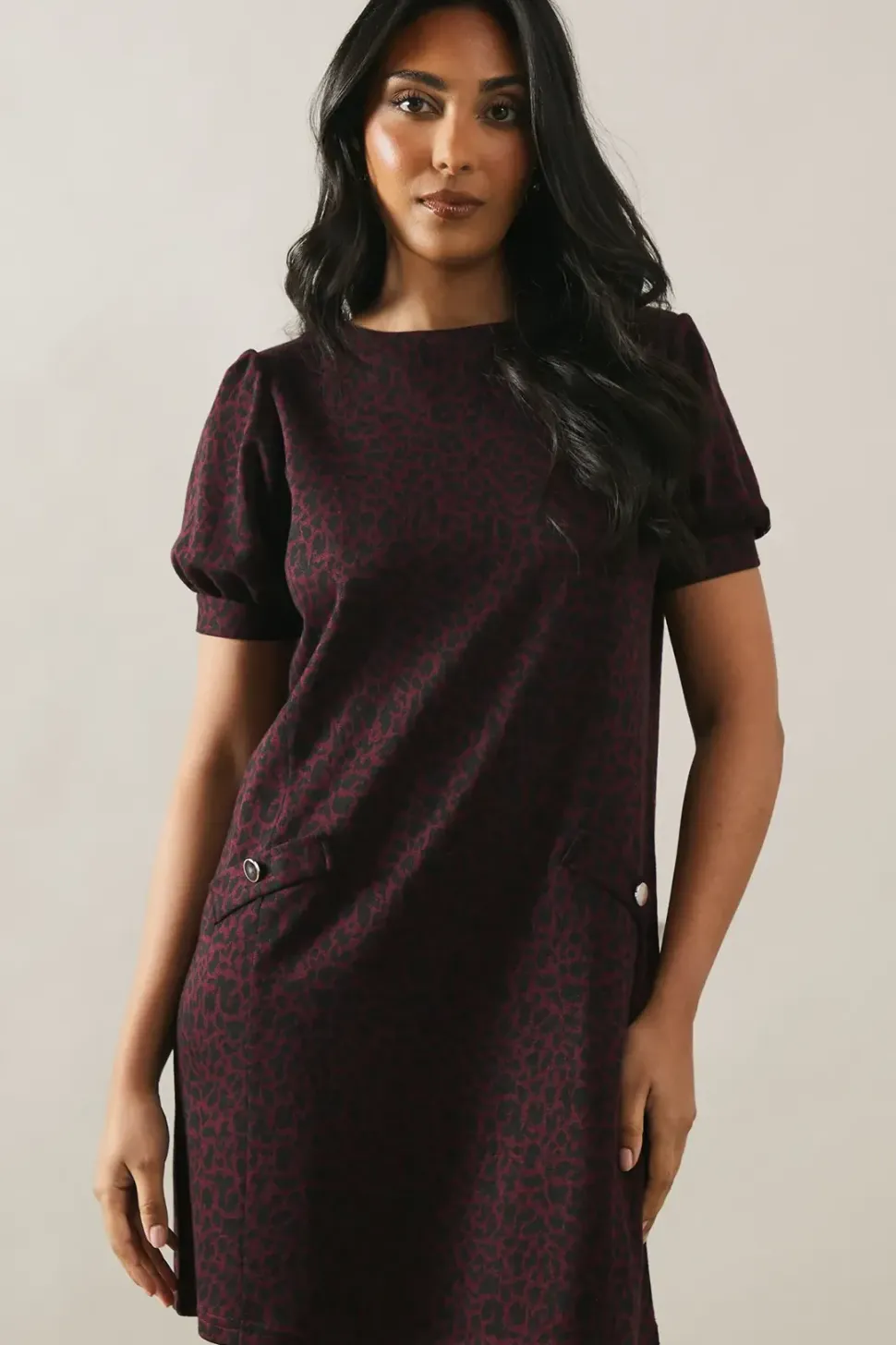 Petite Berry Short Sleeve Jacquard Ponte Shift Dress