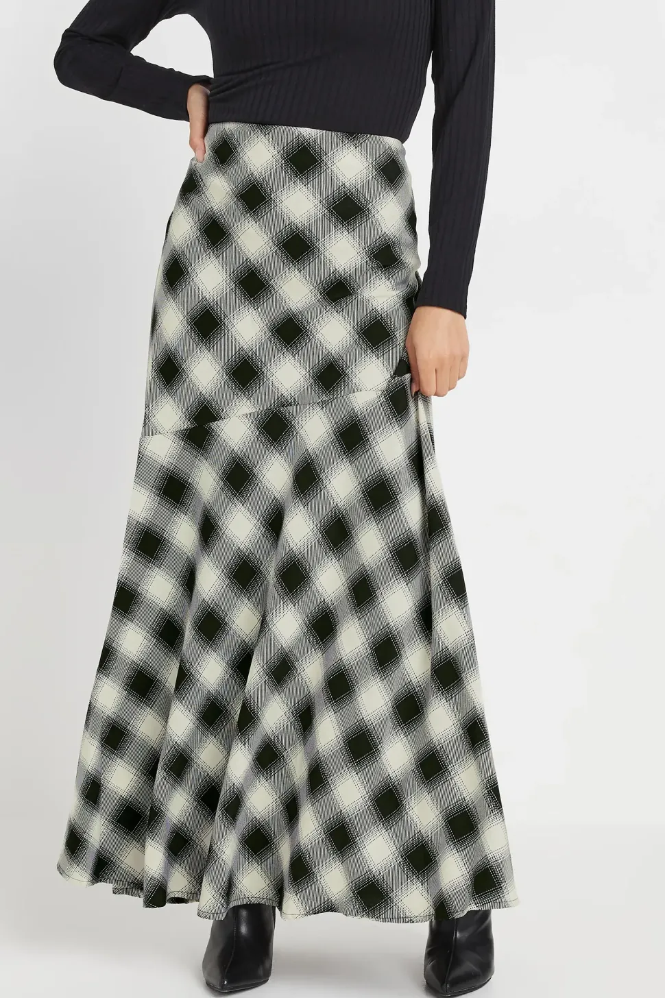 Petite Blurred Check Maxi Skirt