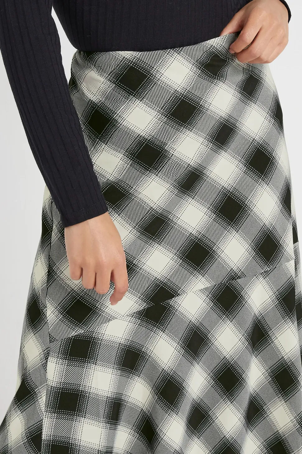 Petite Blurred Check Maxi Skirt