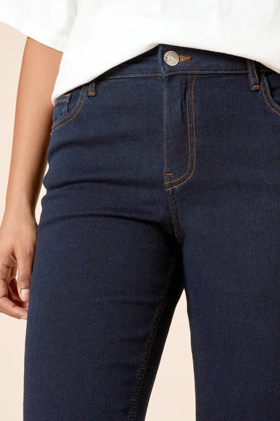 Petite Comfort Stretch Bootcut Jeans