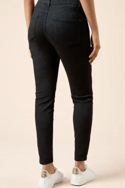 Petite Comfort Stretch Skinny Jeans