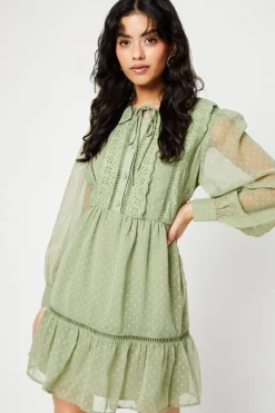 Petite Dobby Scallop Trim Detail Mini Dress