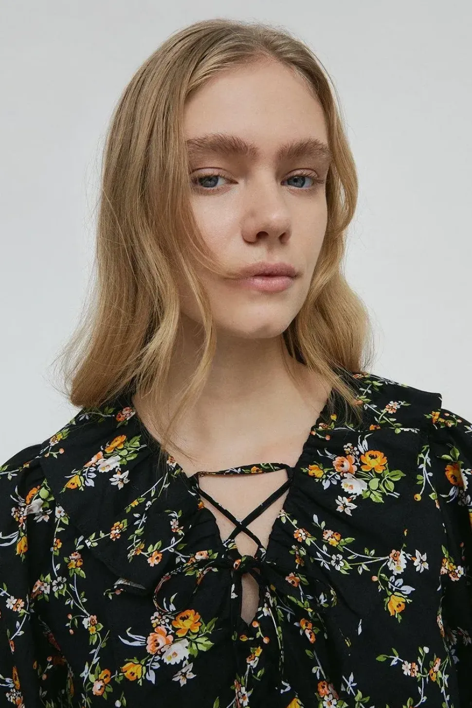 Petite Floral Ruffle Detail Lace Up Blouse