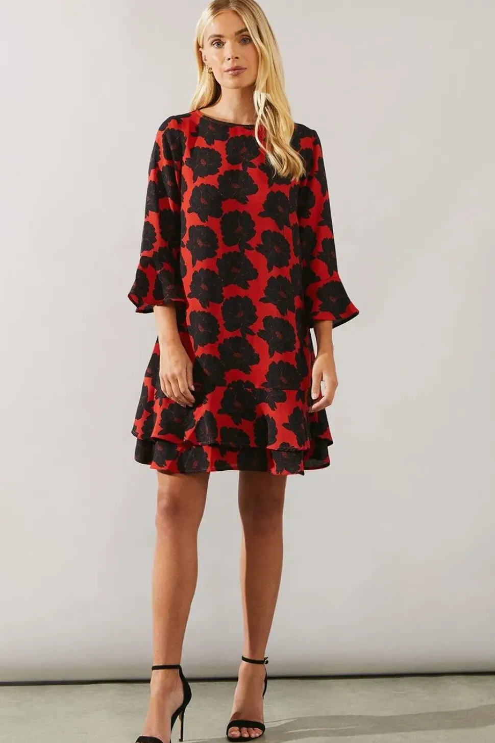 Petite Floral Tiered Shift Dress