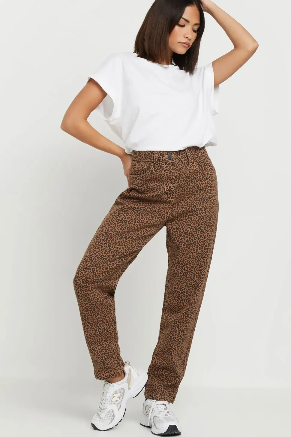 Petite Leopard Print Mom Jeans