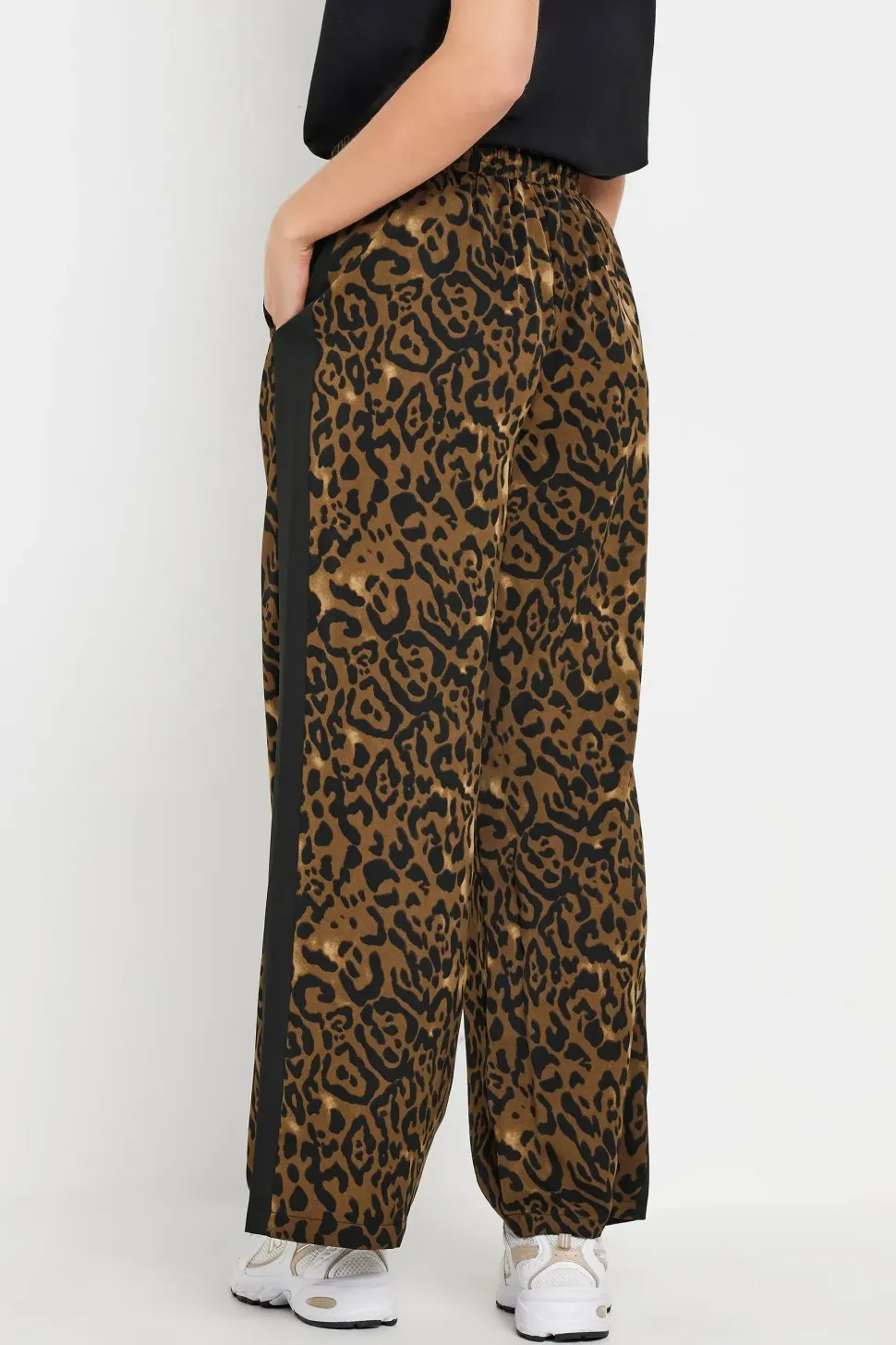 Petite Leopard Print Striped Wide Leg Trousers
