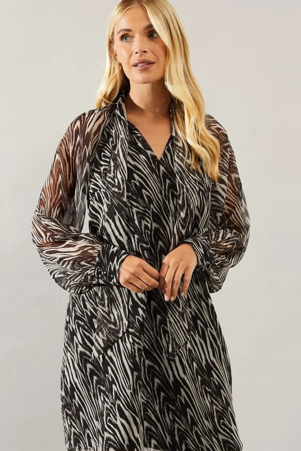 Petite Mono Animal Tie Neck Shift Dress