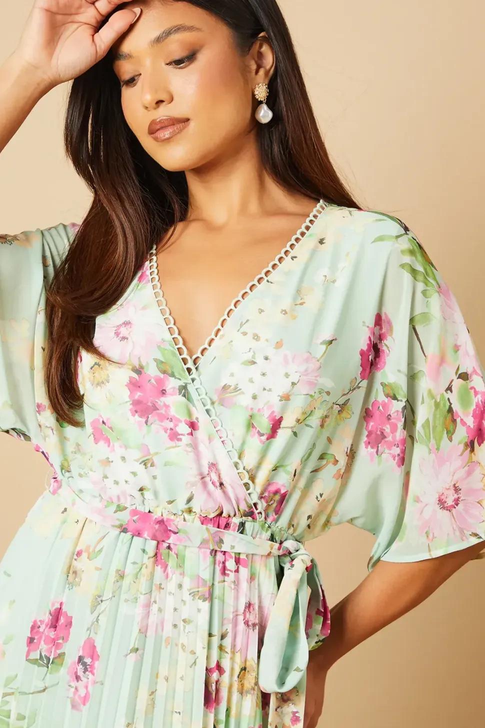 Petite Occasion Kimono Sleeve Pleated Midi Dress