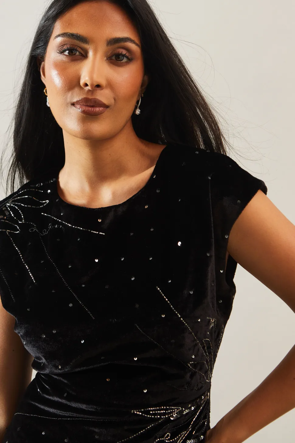 Petite Occasion Velvet Embellished Sequin Shift Dress