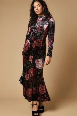 Petite Printed Velvet Open Back Midaxi Dress