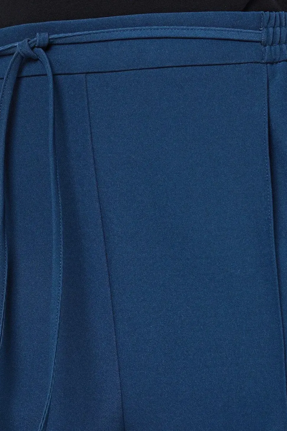 Petite Pull On Elastic Waist Tapered Trouser