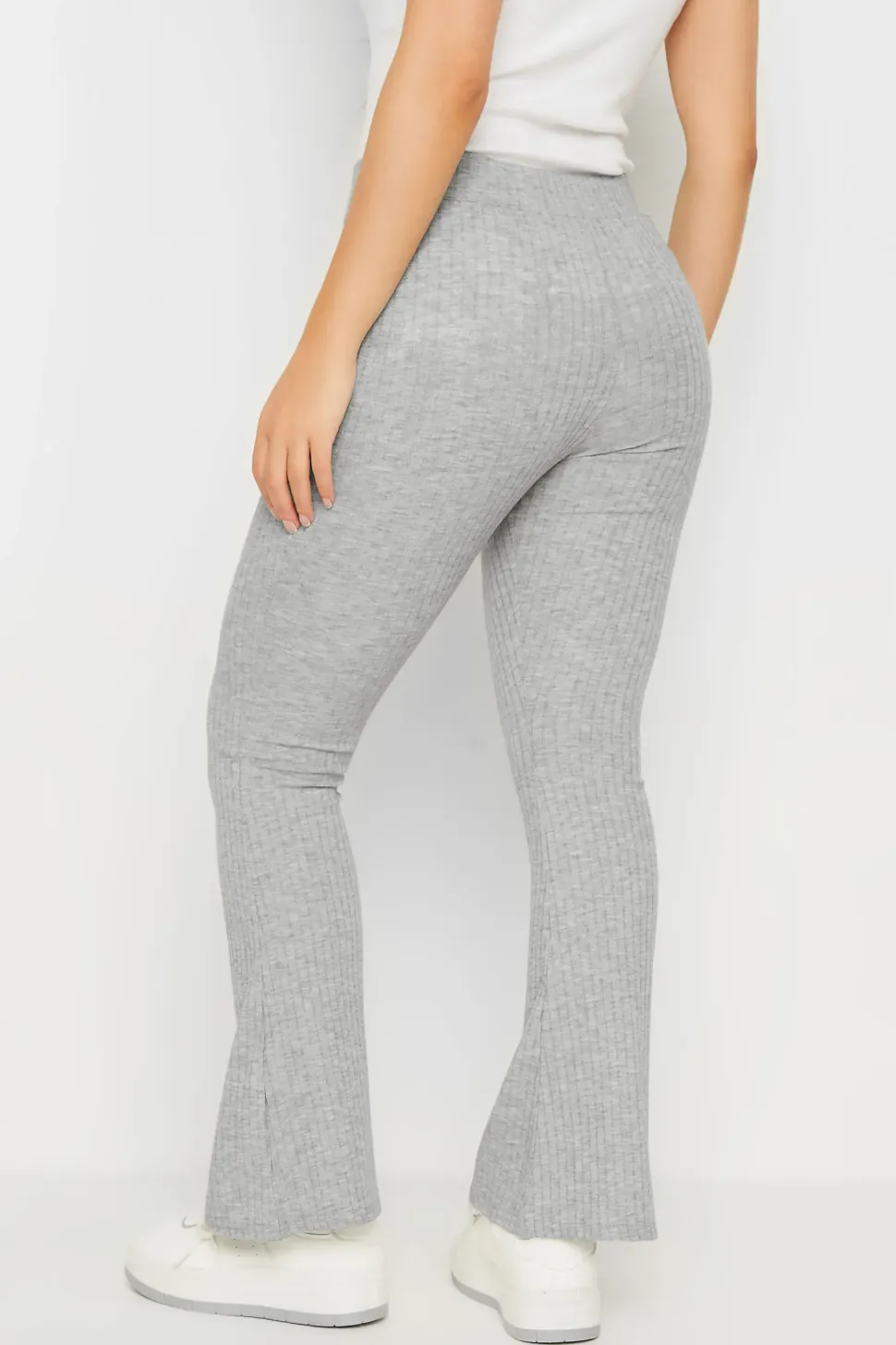 Petite Ribbed Flared Trousers