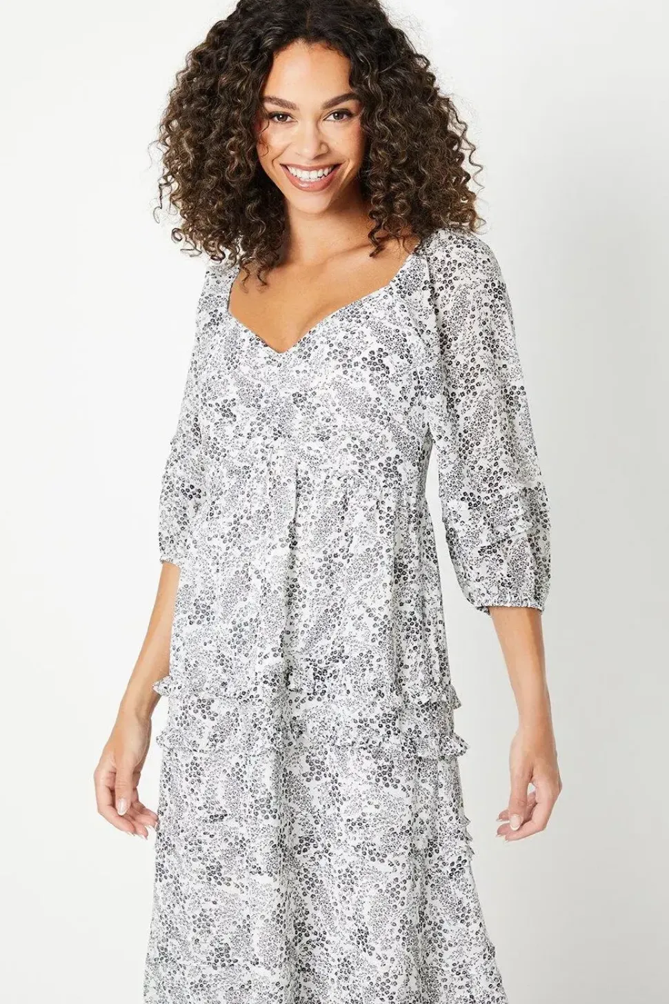 Petite Ruffle Detail Sweetheart Chiffon Midi Dress