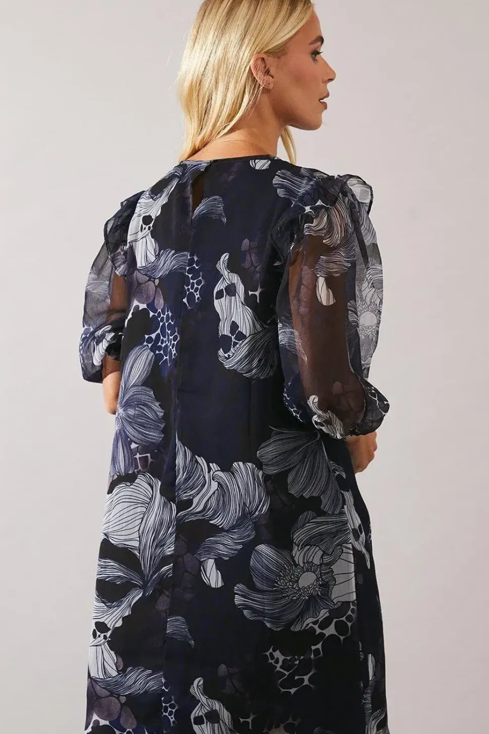 Petite Stencil Floral Volume Sleeve Shift Dress
