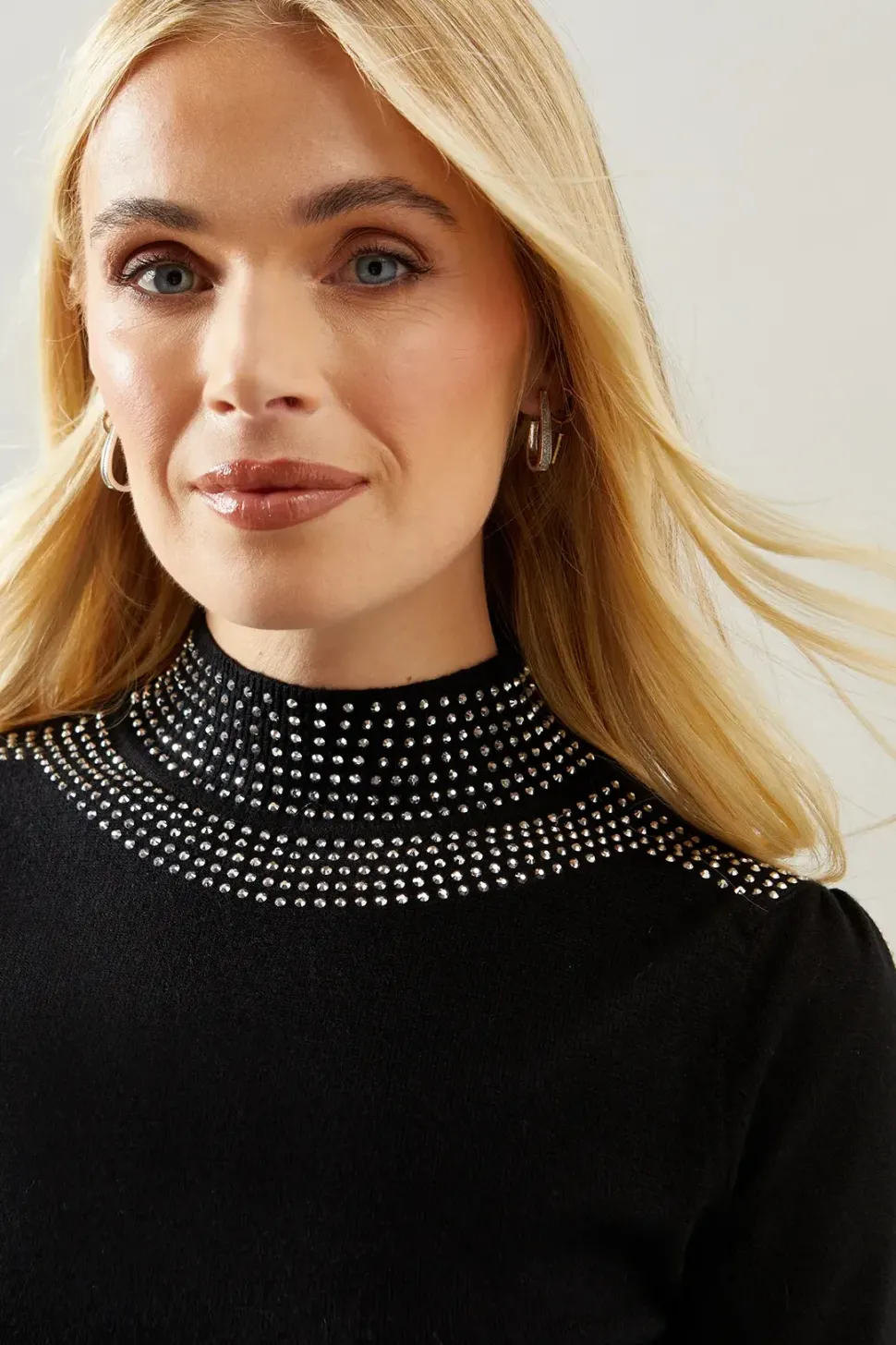 Petite Studded Neckline Balloon Sleeve Knitted Top