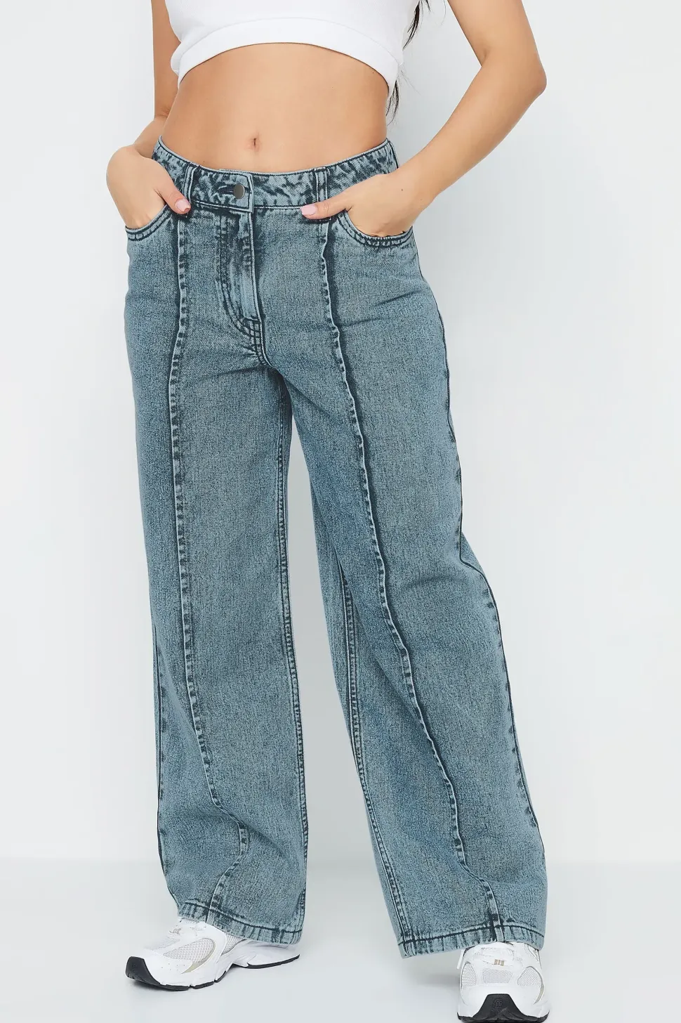 Petite Wide Leg Jeans