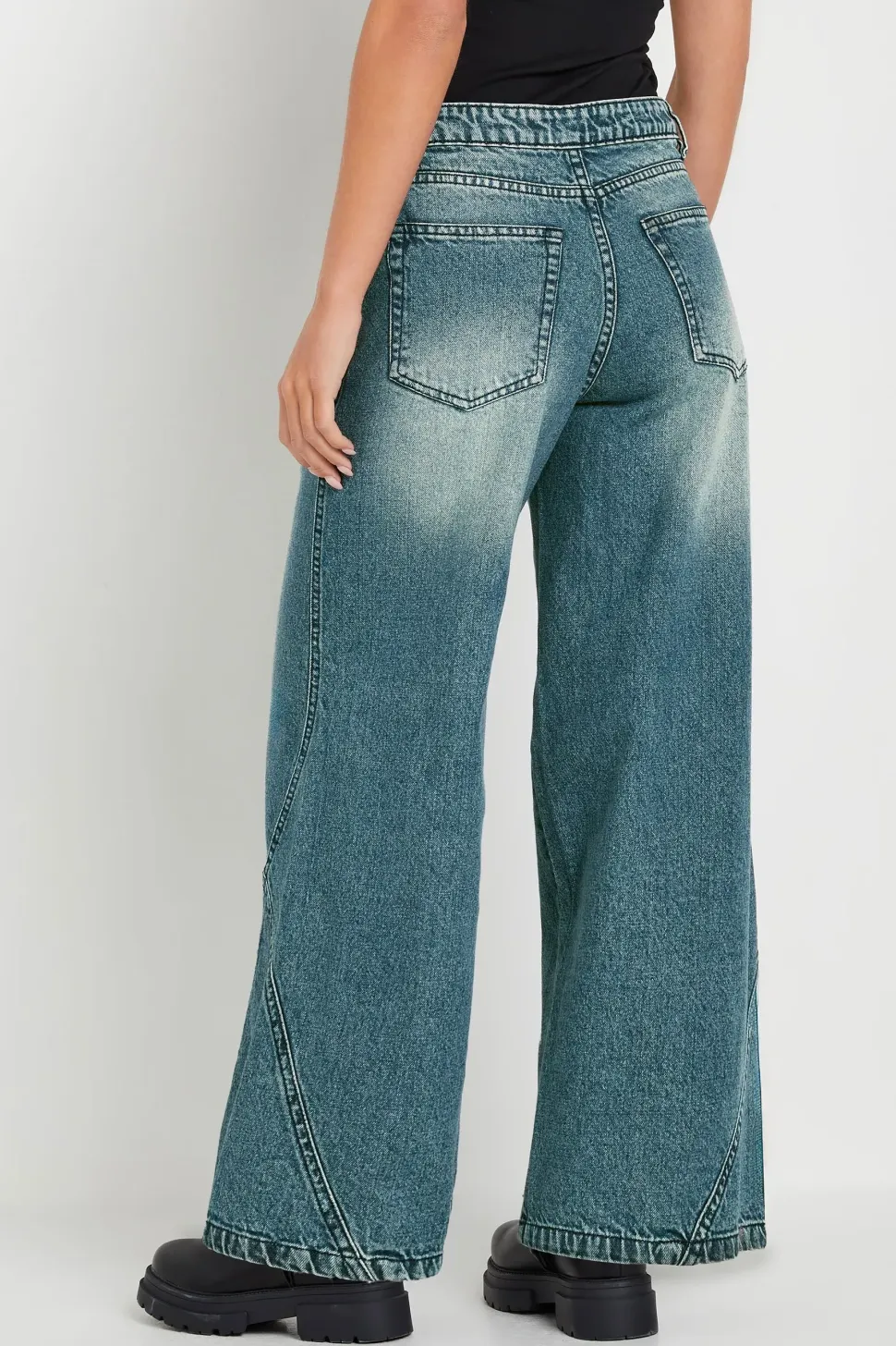 Petite Wide Leg Jeans