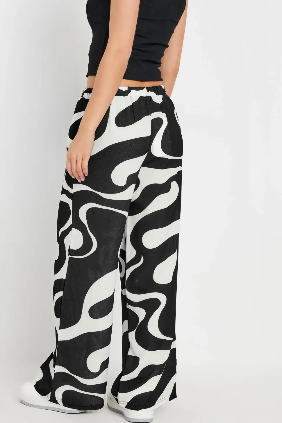 Petite Wide Leg Trousers