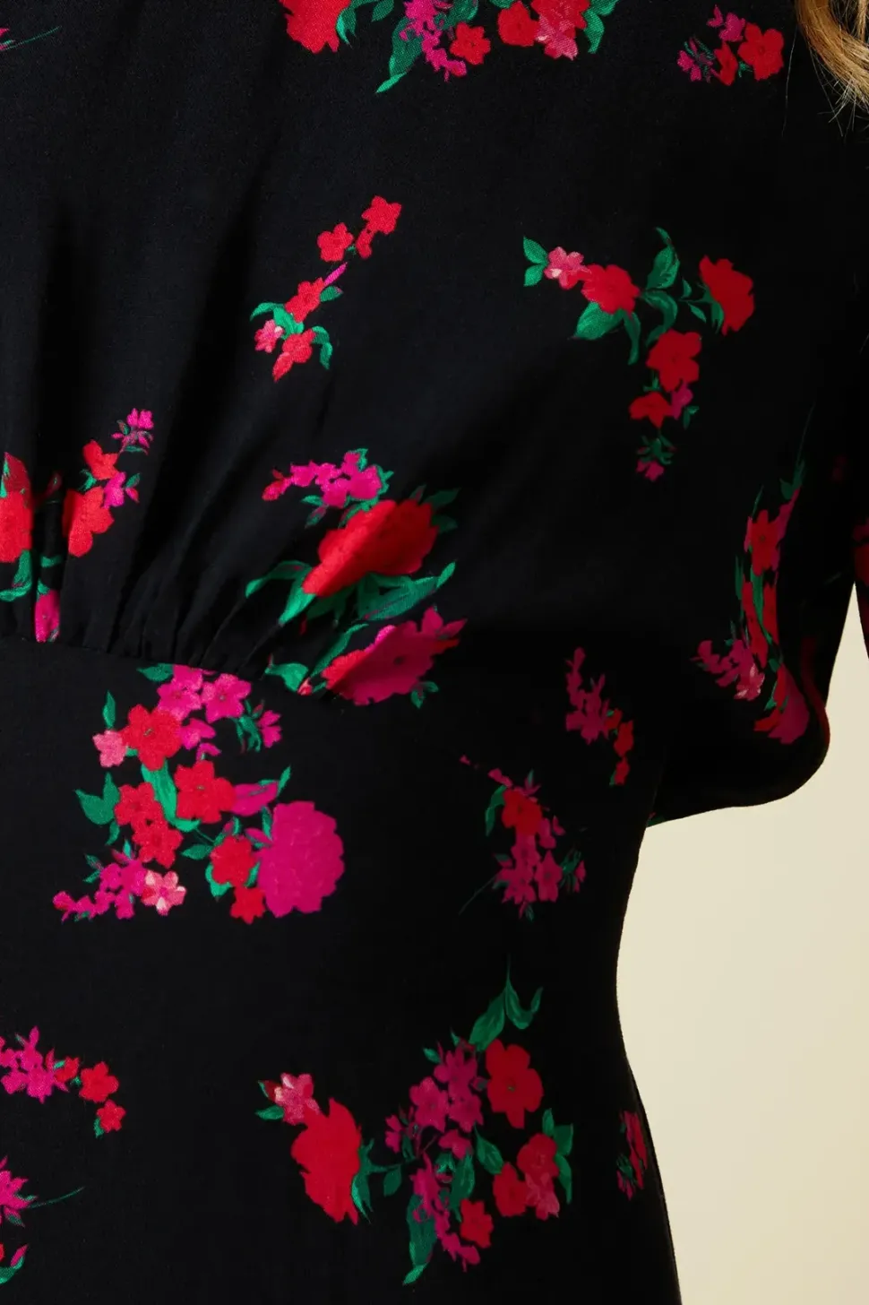 Pink Floral Shirred Cuff Midi Dress