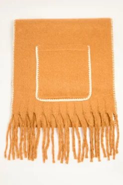 Plain Scarf With Pocket