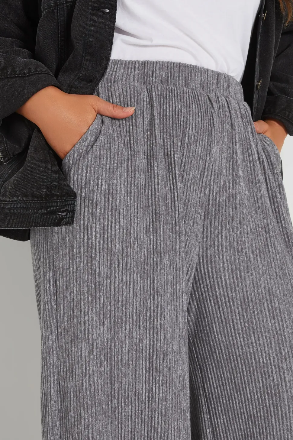 Pleated Wide Leg Trousers