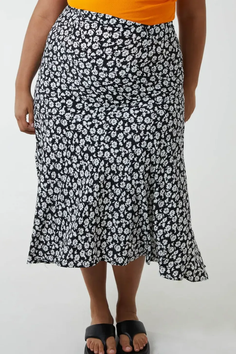 Plus Size Asymmetric Seam Midi Skirt