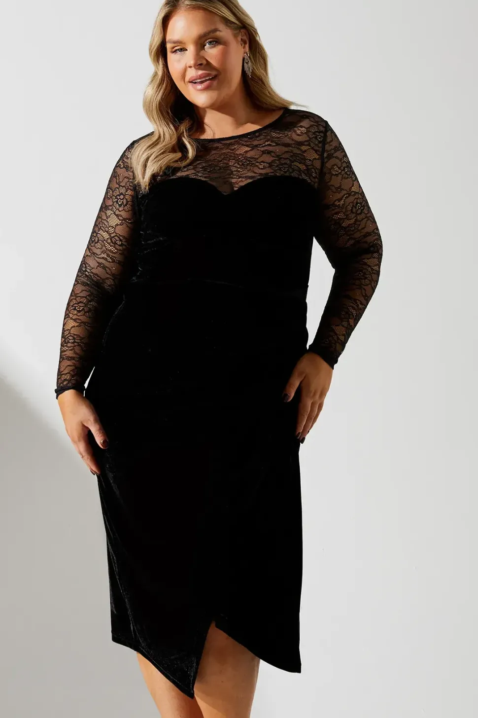 Plus Velvet Bodycon Dress With Lace