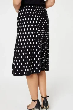 Polka Dot A-Line Knit Skirt