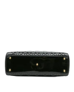 Preloved Medium Lambskin Cannage Quilted Leather Bag with Detachable