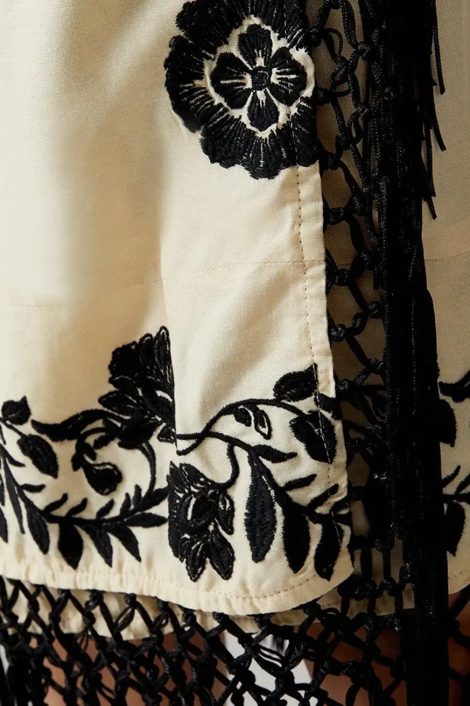 Premium Embroidered Tassel Sarong