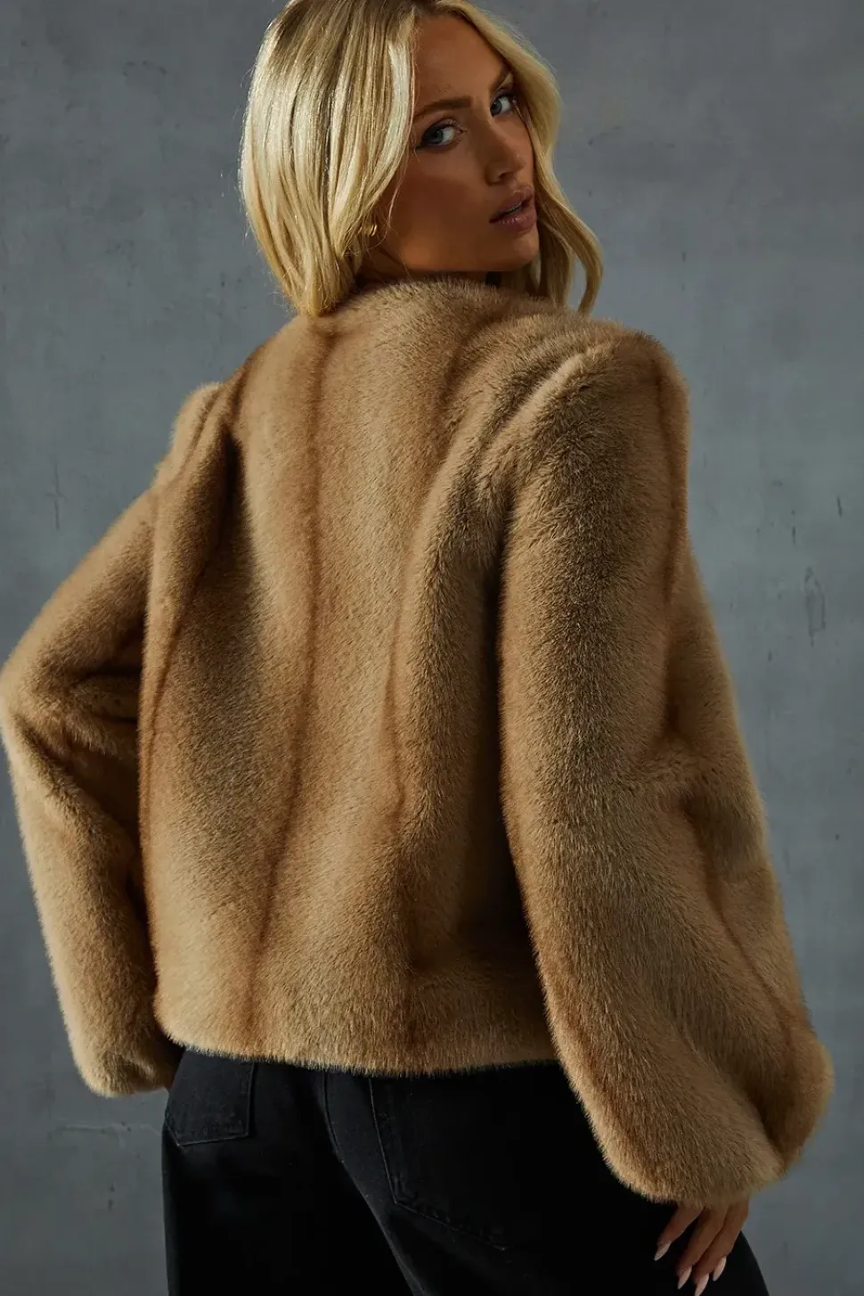 Premium Faux Fur Balloon Sleeve Coat
