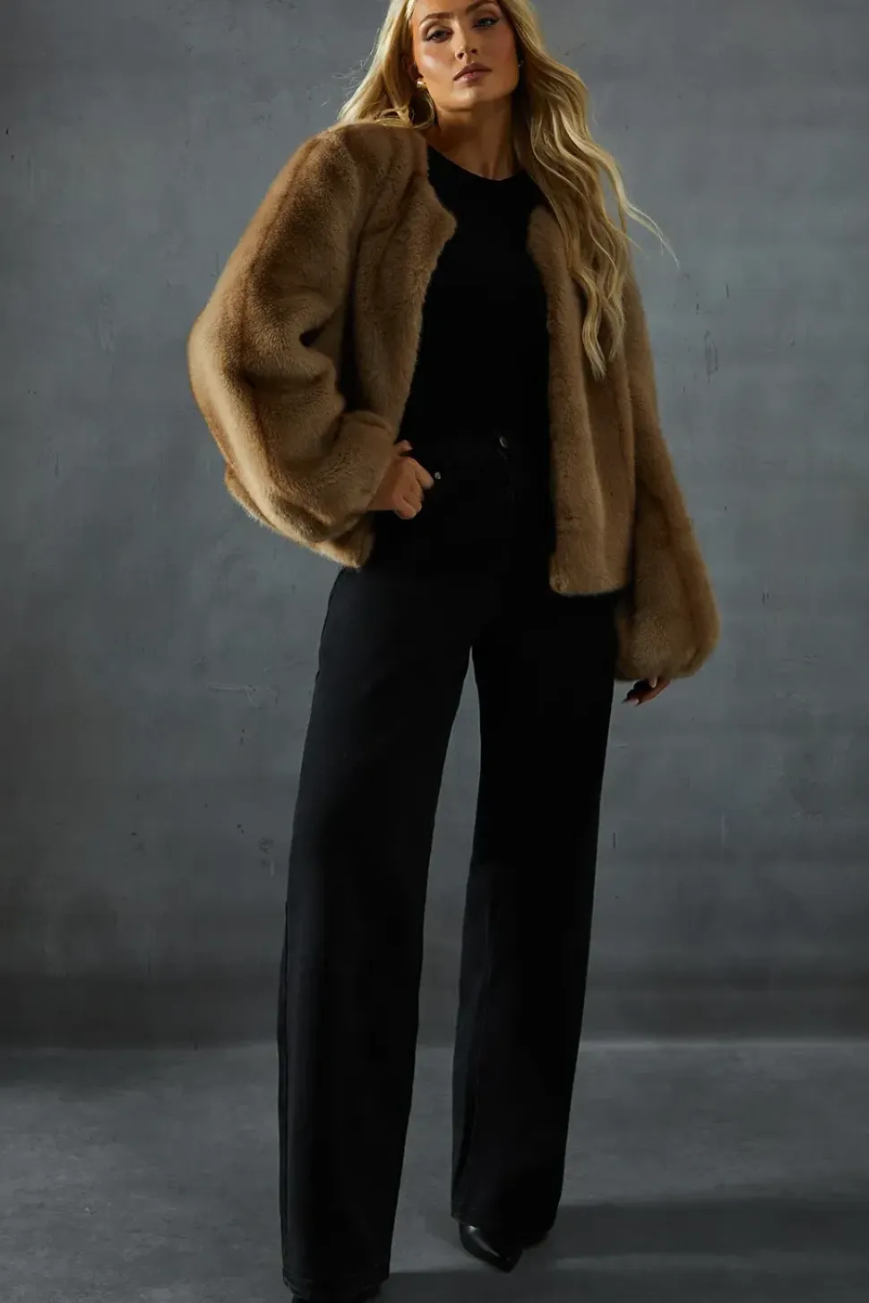 Premium Faux Fur Balloon Sleeve Coat